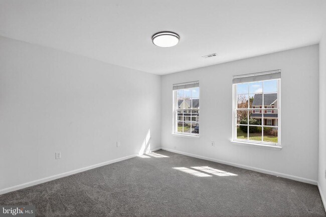 Building Photo - 28 Basalt Dr