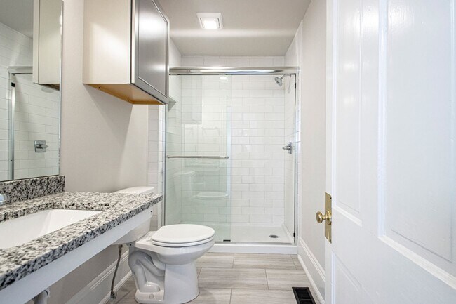 Building Photo - 2 Bed 1 Bath in Downtown Little Rock, AR