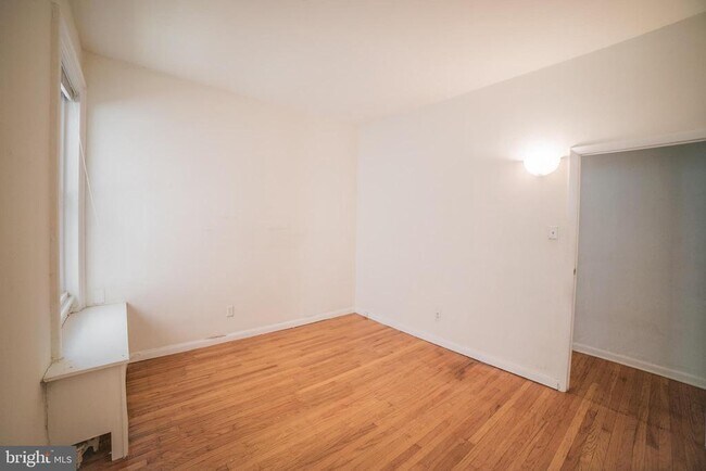 Building Photo - 2108 Pine St