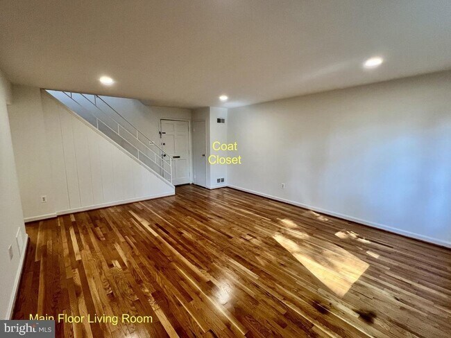 Building Photo - 5311 Pooks Hill Rd
