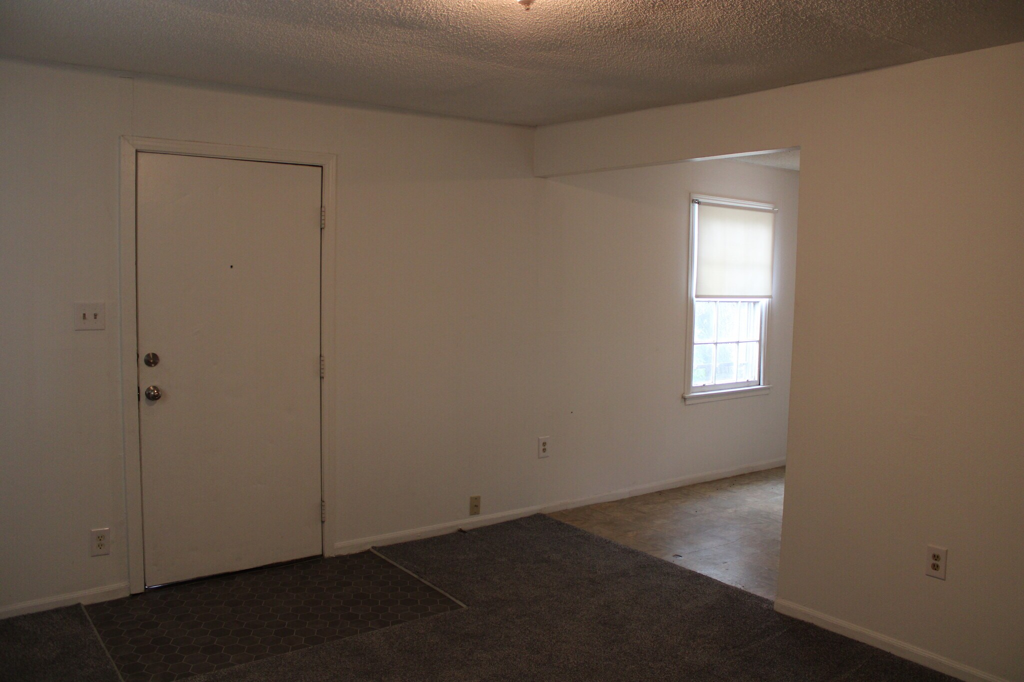 Building Photo - 4407 E Bayley St
