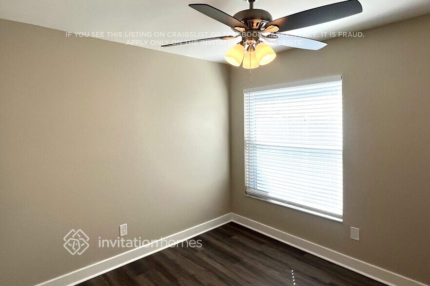 Building Photo - 15528 Hidden Lake Cir