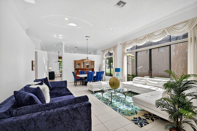 Building Photo - 4553 Barclay Fair Way