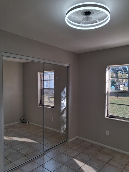 Front BR - 5301 E 18th Ave