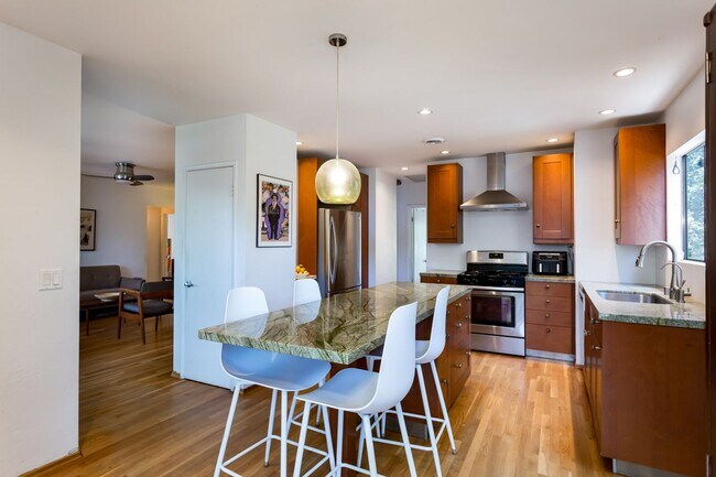 Building Photo - Charming Home in Heart of Normal Heights