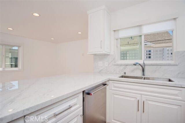 Building Photo - 509 Fernleaf Ave