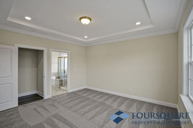 Building Photo - Charming 3-Bed Ranch Home with Modern Kitc...