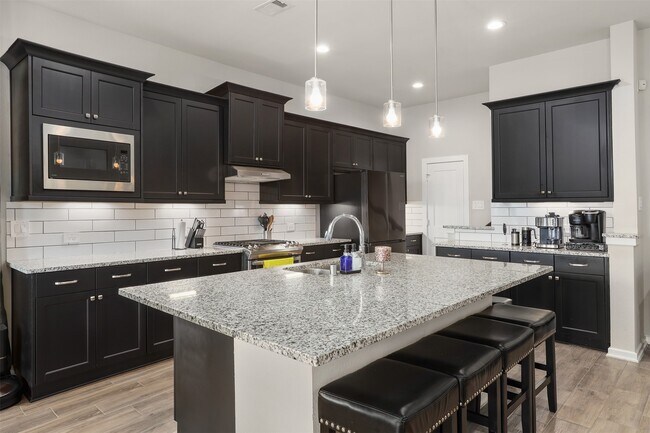 Building Photo - 3109 Secret Lagoon Ln
