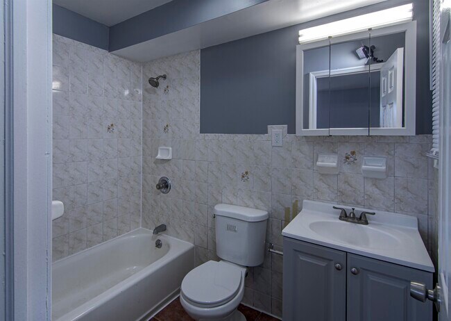 Building Photo - 79 Columbia Ave