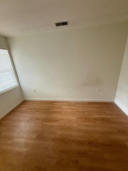 Building Photo - 1911 Wolftech Ln