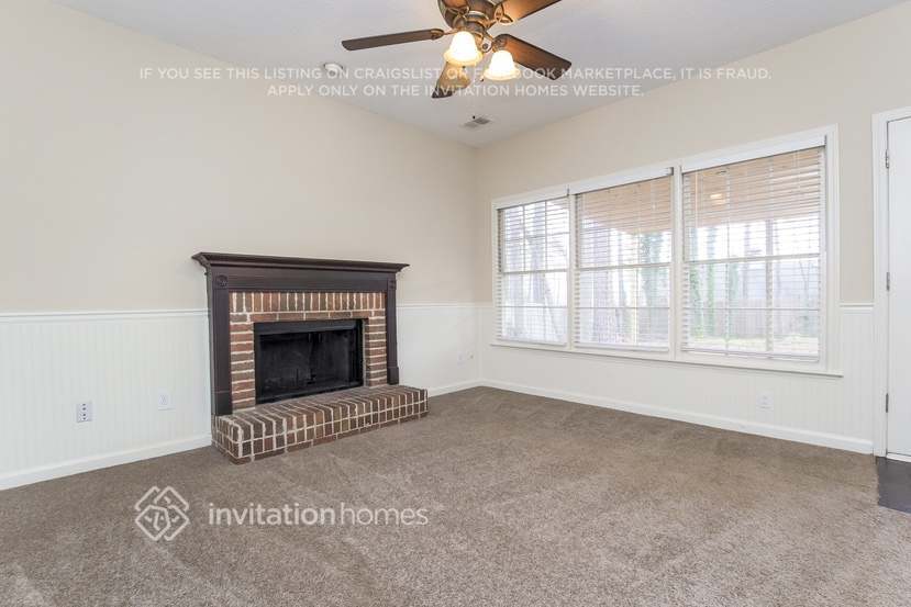 Building Photo - 7010 Surrey Dr