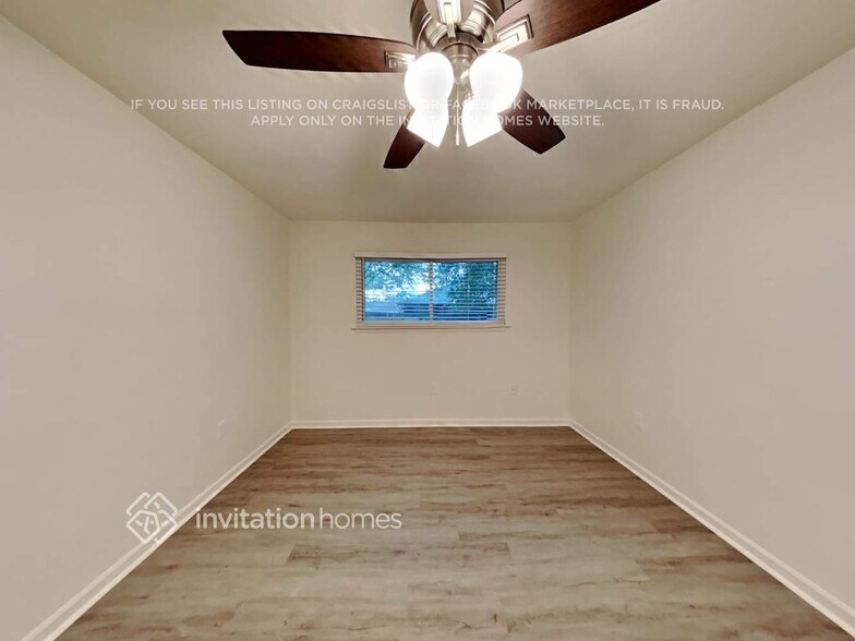 Building Photo - 10527 Mills Walk Dr