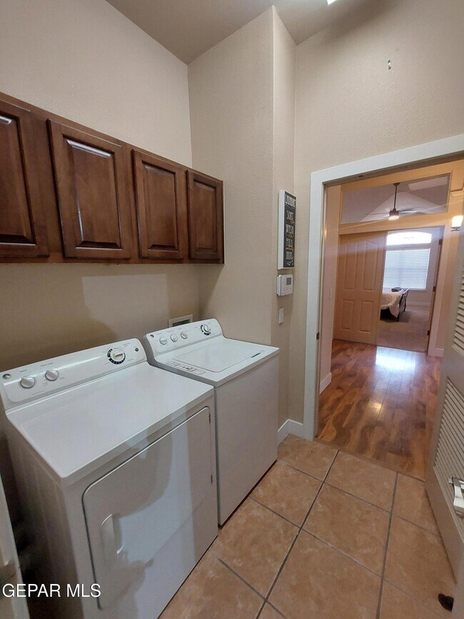 Building Photo - 14021 Highweed Dr