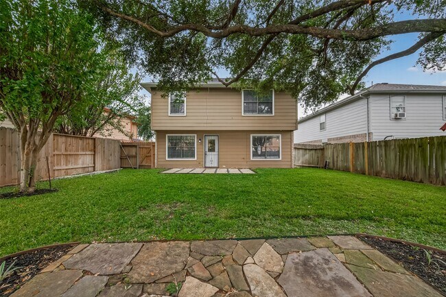 Building Photo - 6815 Lower Arrow Dr