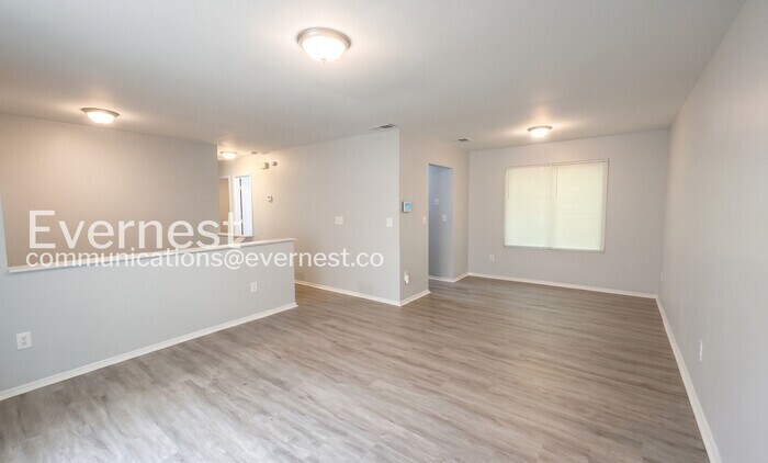 Building Photo - 5654 Bradley Cir