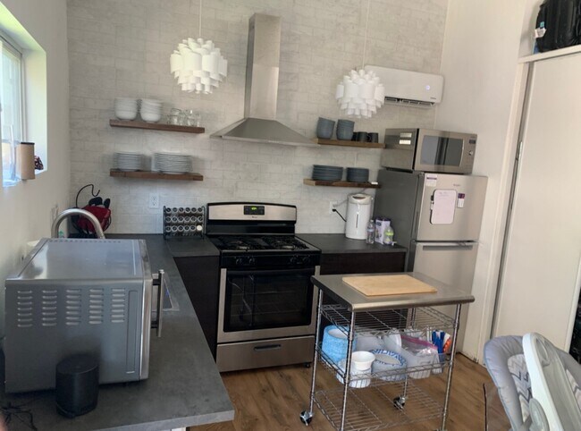 Building Photo - 13441 Erwin St