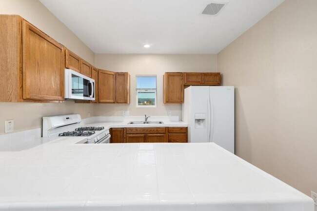 Building Photo - 45433 Witten Dr