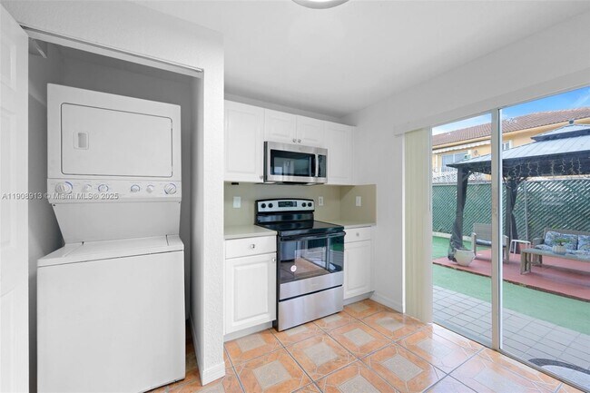 Building Photo - 3378 W 80th St