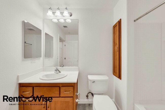 Building Photo - 1388 Broadway