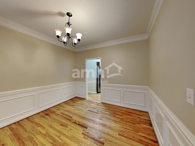 Building Photo - 13324 Damson Dr