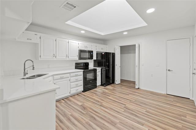 Building Photo - 1210 University Dr
