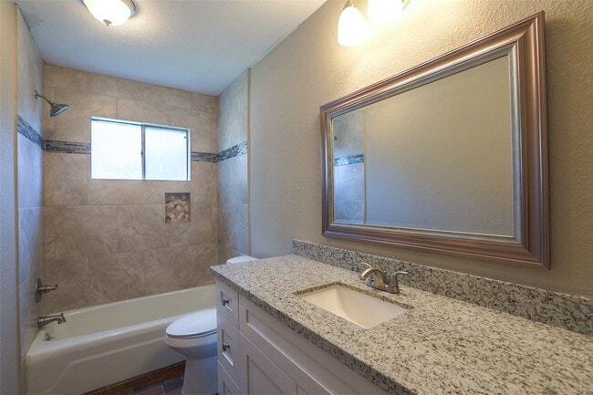 Building Photo - 11402 Brook Meadows Ln