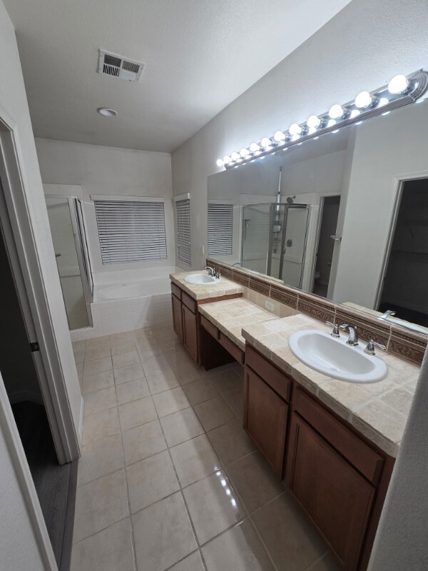 Building Photo - 12662 Fair Glen Ln