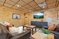 Building Photo - 3936 Valley View Dr