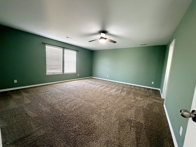 Building Photo - 9545 Sand Myrtle Dr