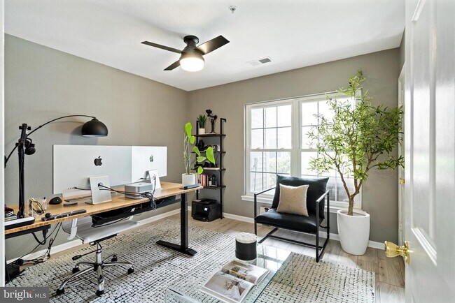 Building Photo - 12906 Fair Briar Ln