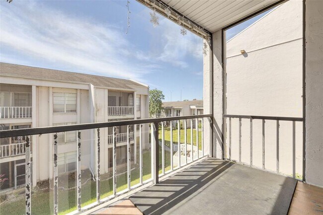 Building Photo - 2625 FL-590