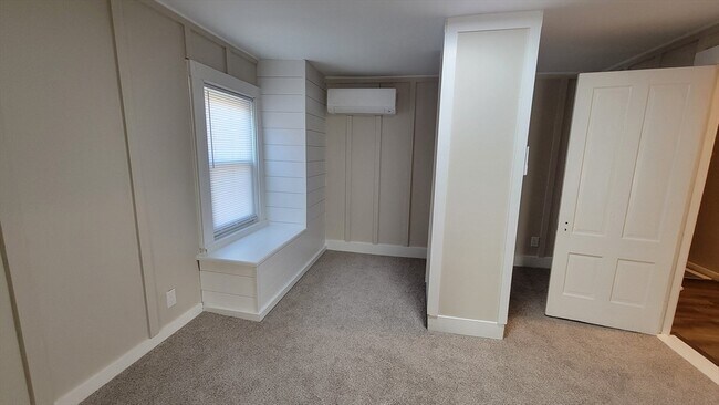 Building Photo - 30 O'Neil St