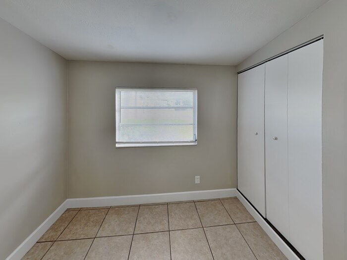 Building Photo - 1566 Quante Rd