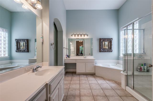 Building Photo - 6420 Briar Ridge Ln