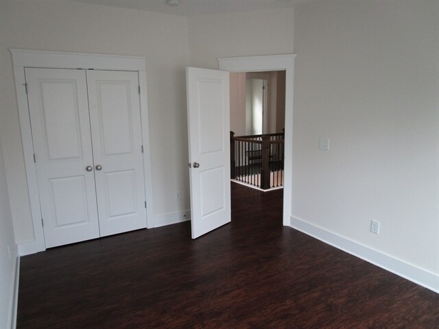 Building Photo - 1065 Adams Haven Bend