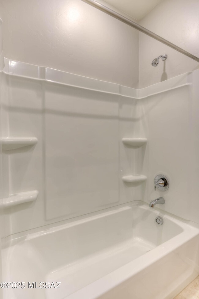 Building Photo - 8804 E Stone Meadow Cir