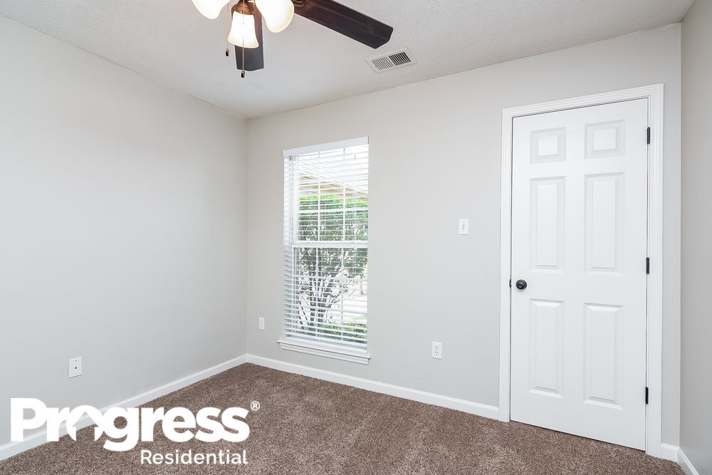 Building Photo - 5695 Kuykendall Dr