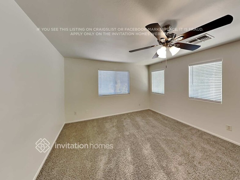 Building Photo - 10049 E Impala Ave