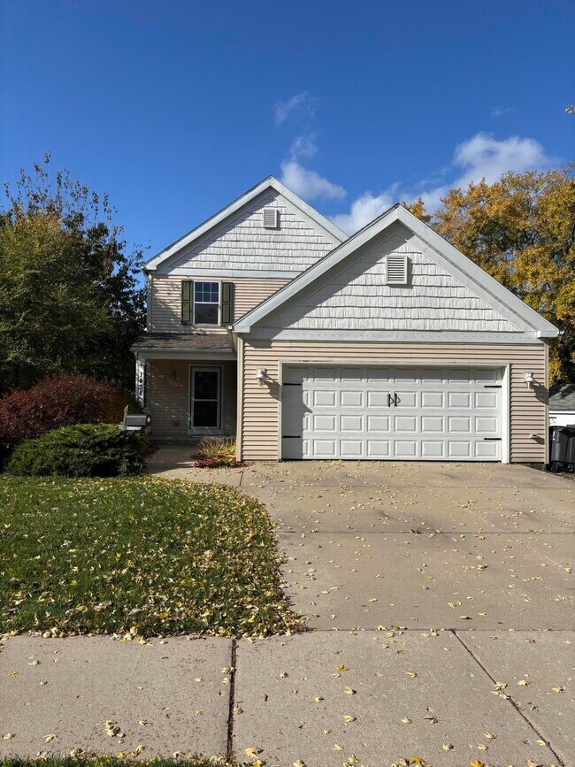 Primary Photo - 1438 Cleveland Ave