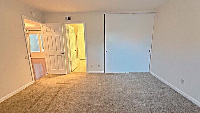 Building Photo - Charming, 2BD/2BA, Single-Story TH in Crow Canyon Country Club in Danville- Available NOW!