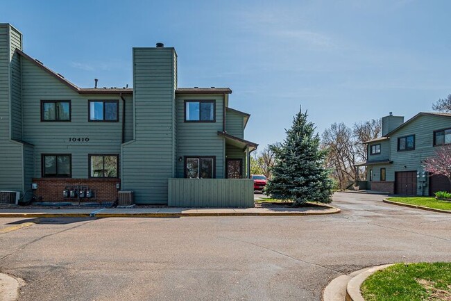 Building Photo - 10410 W Jewell Ave