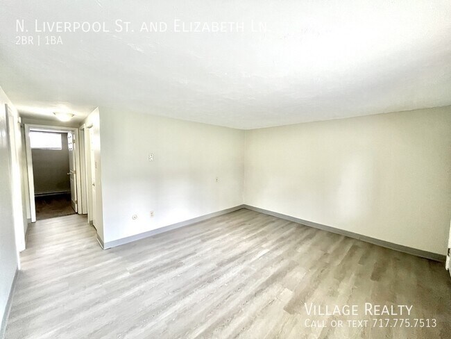 Building Photo - 75 N Liverpool St