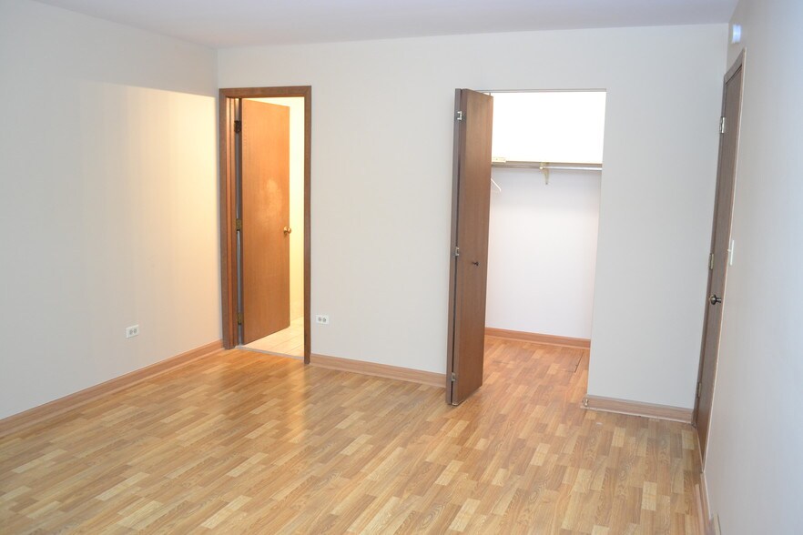 Building Photo - 871 Cross Creek Ct