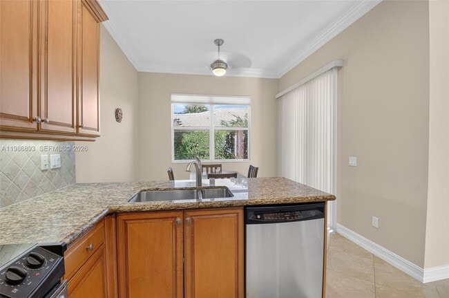 Building Photo - 6833 Watertown Dr