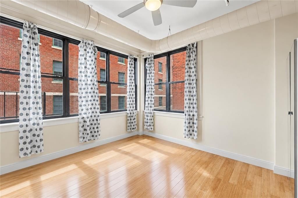 Building Photo - 62 Orange St