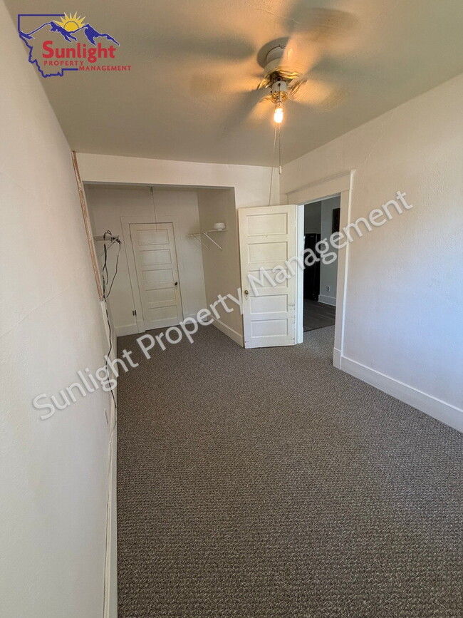 Building Photo - Cozy 1 Bed 1 Bath Apartment