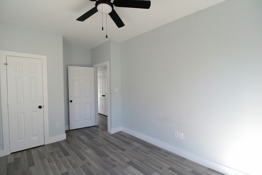 Building Photo - 7502 Sandle St