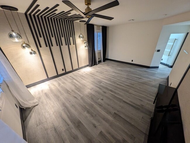 Building Photo - 11005 Salford Dr