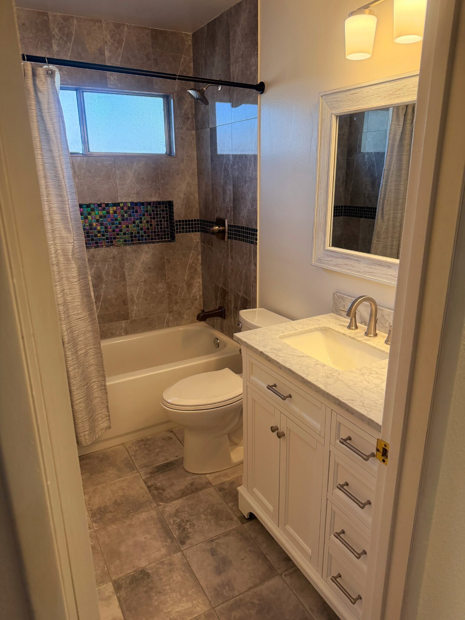 Building Photo - 3001 Quail Hollow Dr