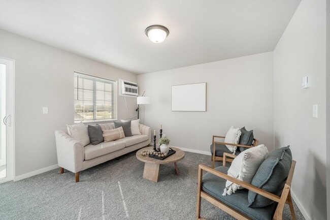 Interior Photo - Lincoln Heights
